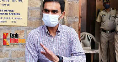 എൻസിബി മുൻ ഡയറക്ടർ സമീർ വാംഖഡെയുടെ ബാർ ലൈസൻസ് റദ്ദാക്കി