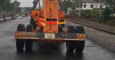 Crane found in Kottayam stolen from Taliparam dump: Two arrested