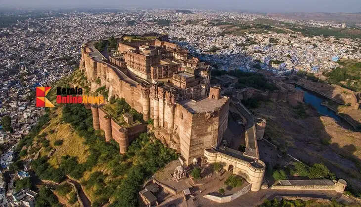 Deserts and royal palaces; beautiful places in Rajasthan that are a must-visit.354