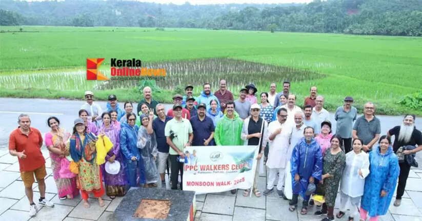 The morning ride group reached Mangalassery, Kannur, in search of the good things of the country.