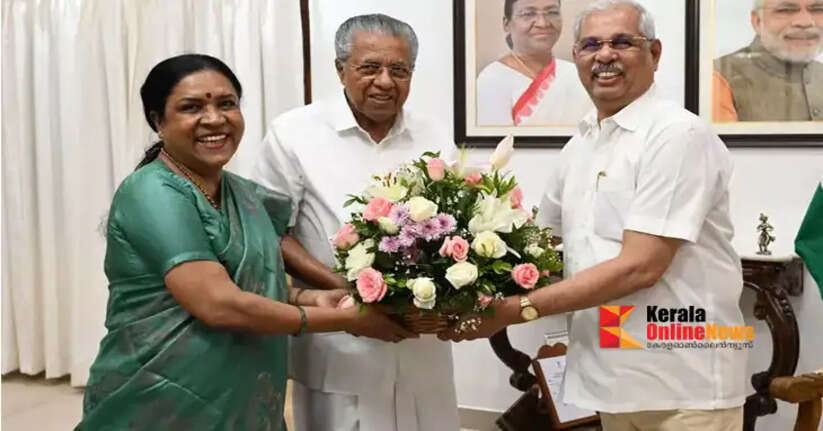 The Chief Minister and his wife met Governor Rajendra Arlekar at Raj Bhavan.
