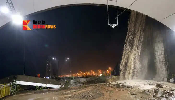 Heavy rain in Maharashtra: Mumbai-Pune travel services disrupted.