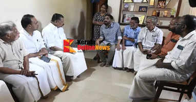 MV Govindan visited the house of NM Vijayan