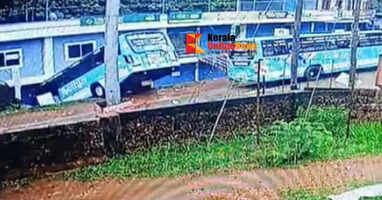 The bus that was stopped at Kasargod rolled into the shop.
