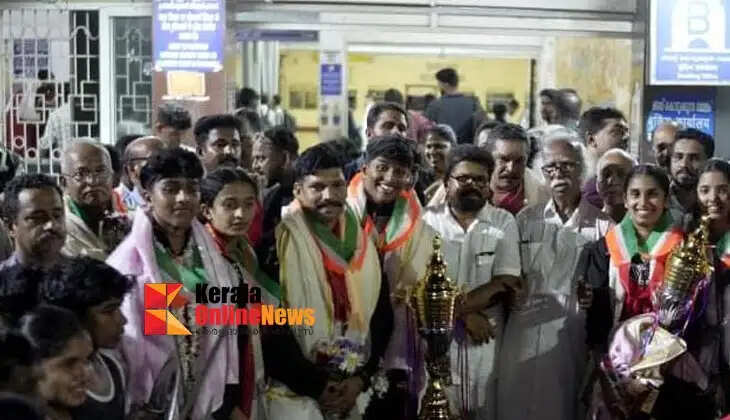 National School Games Kalaripayattu champions welcomed at Kannur Railway Station