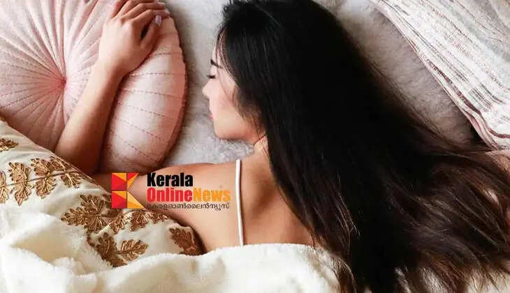Want to reduce hair loss? How you handle your hair while sleeping is important!