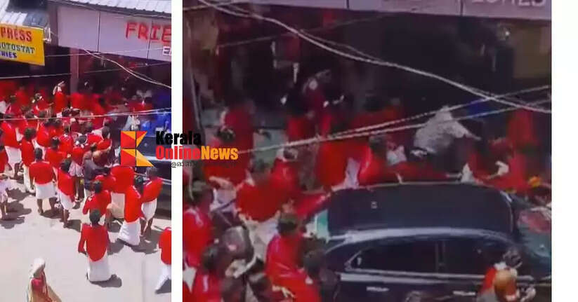 A group of students clashed during Onam celebrations in Kannur city; footage released