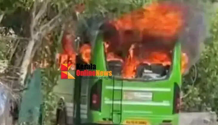 A bus heading to Kozhikode caught fire.
