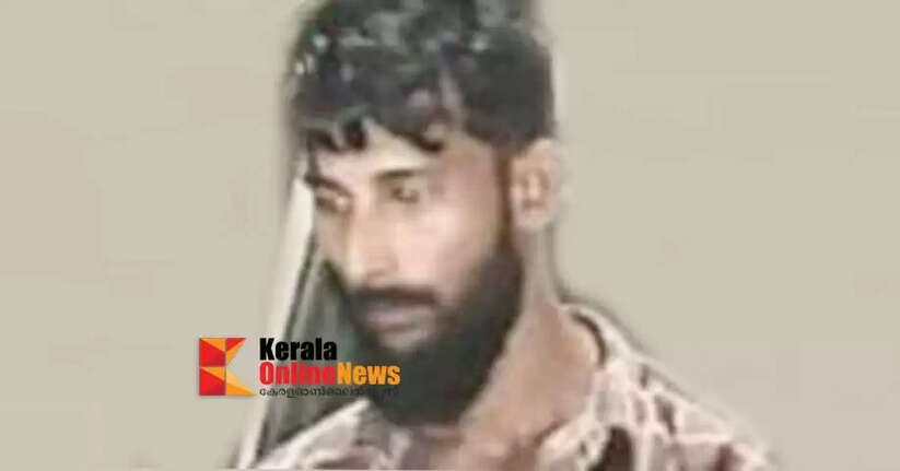 Youth arrested with over two kilos of ganja smuggled in auto in Thalassery