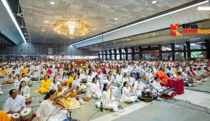 Mata Amritanandamayi Devi states that Vijayadashami signifies ultimate victory; Vijayadashami was celebrated at Amritapuri with rituals filled with devotion.