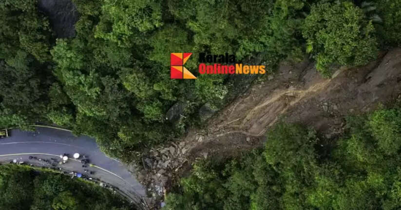 Another landslide at Thamarassery Pass; Traffic banned again