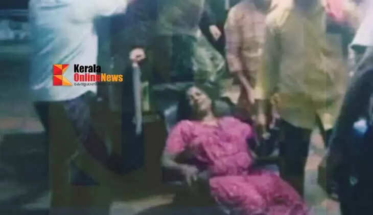 A middle-aged women was injured in an elephant attack in Kannur Kacheri Kadavu