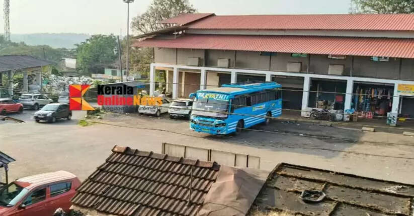 Human Rights Commission intervention: Motor Vehicles Department says it will ensure seat reservation in private buses plying on the Thalassery-Ancharakandi route