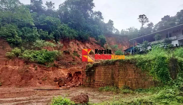Heavy rain continues in the hilly areas of Kannur district. Landslide threat is high.