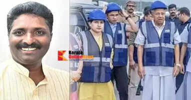 Bjp state president Rajeev Chandrasekhar ji was sitting on the dais of Vizhinjam