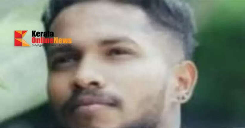 A young man from Vadakara died in a scooter accident in Mahe.