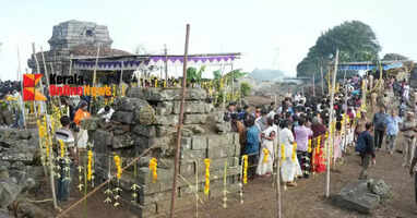 Mangala Devi Chitra Pournami: Tens of thousands receive the blessing of seeing her