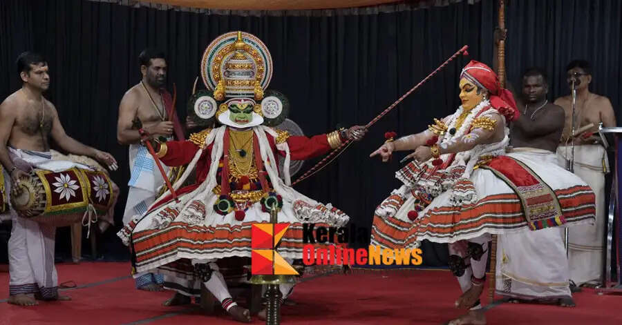 National Kathakali festival concludes today at Muzhakunnu Sree Mridangasaileshwari temple; Kathakali drama in full swing; Final part of Kalakeyavadham today