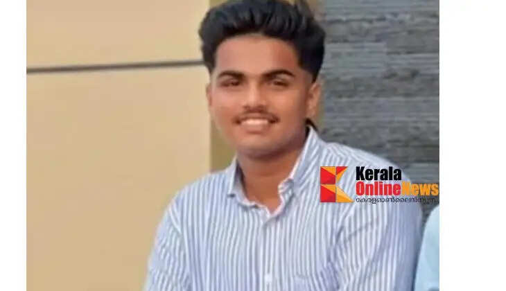 Student dies in collision between bus and scooter in Kannur city