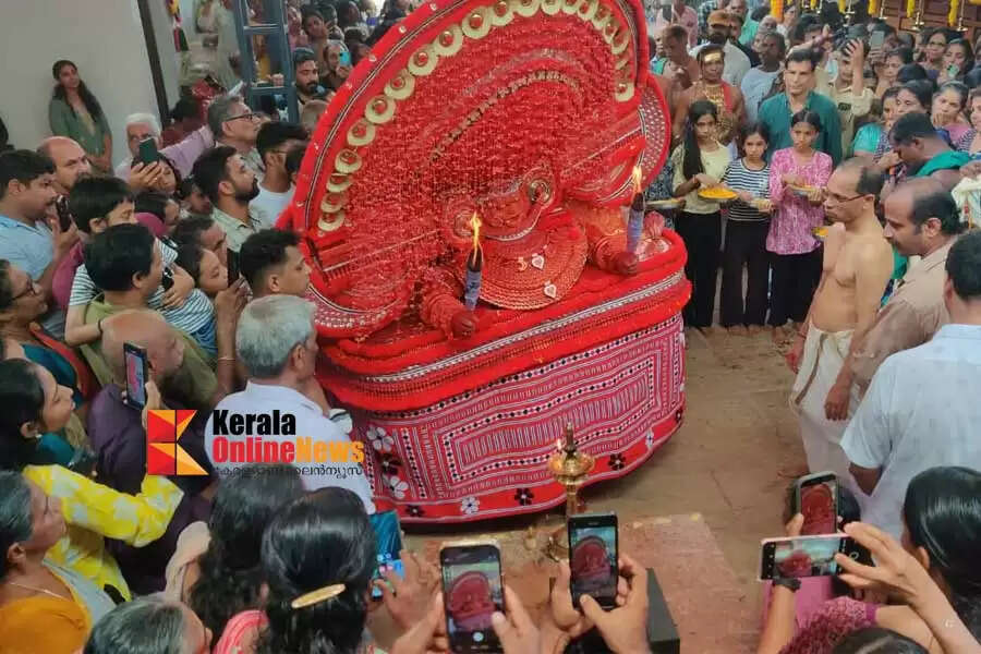 After 200 years the Muchilot Amma has emerged at the Muchilot Bhagavathy Temple in Kuilur, and devotees throng the temple in large numbers