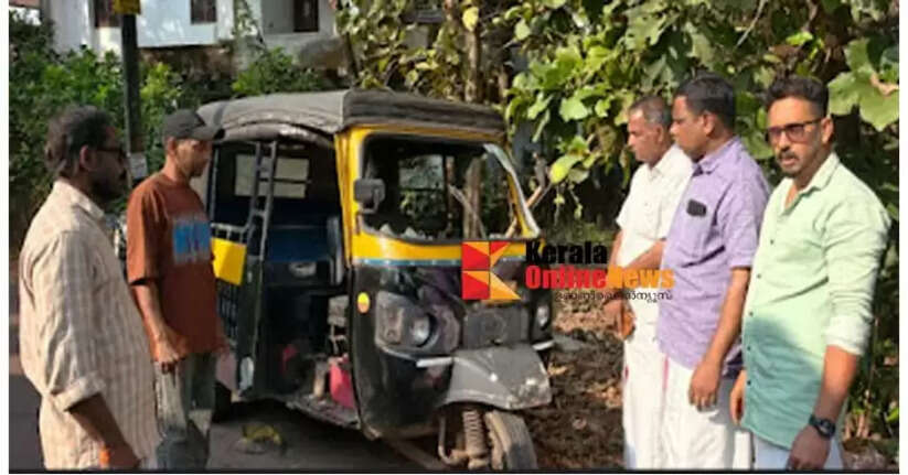 BJP leader's autorickshaw vandalized in Taliparamba