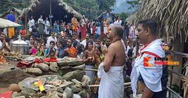 ADGP Ajith Kumar visited Kottiyur on the other side