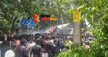 SFI march to Kannur University leads to violent clash between activists and police