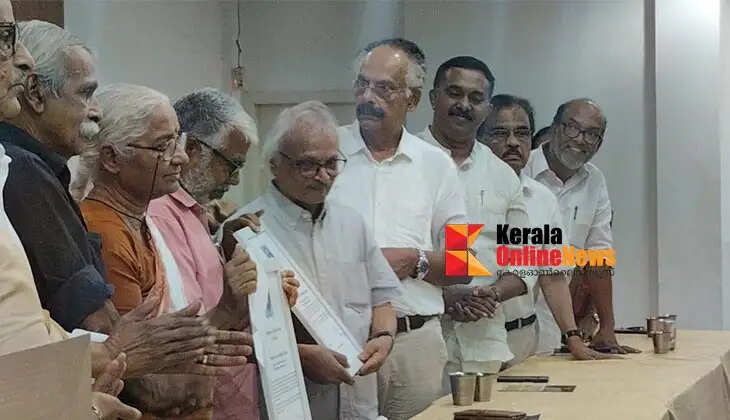 Sukumar Azhikode is the Gandhi of Kerala: Medha Patkar