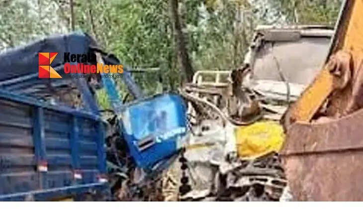 One person dies in collision between a red lorry and a pickup van in Pariyaram