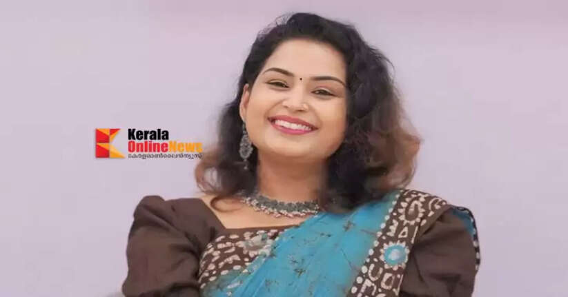 'Being able to laugh openly is a blessing, isn't it?' Soumya Sarin mocks Rahul Mangkootatil