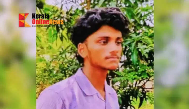 The body of a second student who went swimming in the sea at Puthanthoppil has been found.