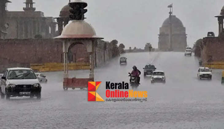 Heavy rains in Delhi; Red alert, waterlogging in cities