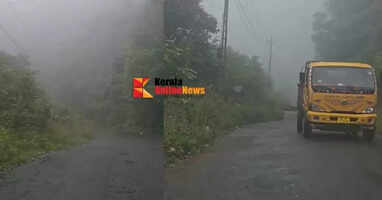 Landslide Traffic banned on Kottiyoor Palchuram road
