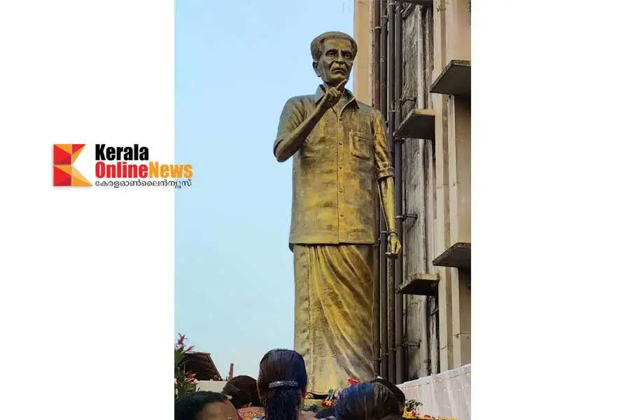 C-Kannan-is-an-unparalleled-labor-leader-Chief-Minister-unveils-statue.jpg