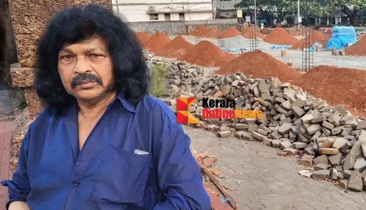Artist Sasikala submits a petition to the Collector, demanding restoration of the defaced town square