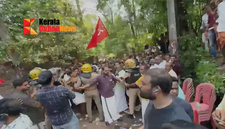 The raid by the central agency in the party village shocked the CPM leadership, and in the climax, abuse was leveled against the ED staff.