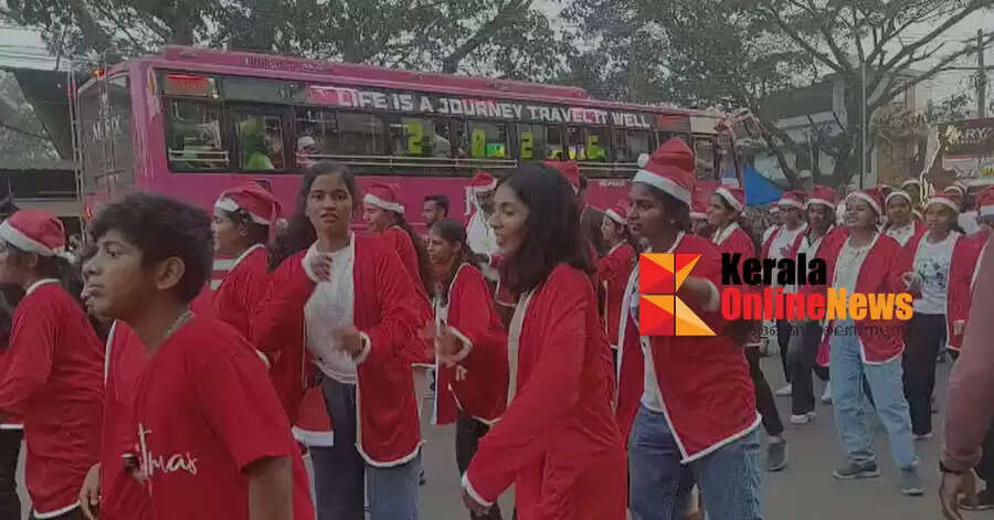 The papal procession in Bonnatalle turned Iritti into a colorful procession: Three thousand papists participated