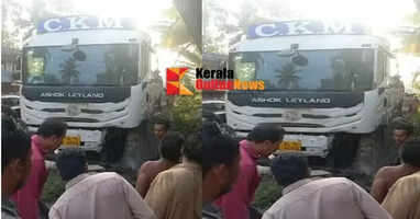 Cyclist dies tragically after being hit by lorry at Kottapalam, Irinavu