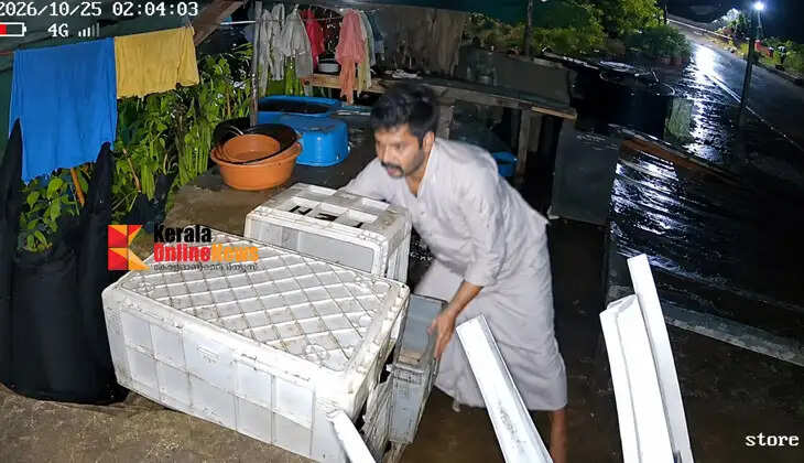 No respite even for roadside vendors; boxes of fish worth ₹25,000 stolen from a river-fish stall in Thiruvalla.