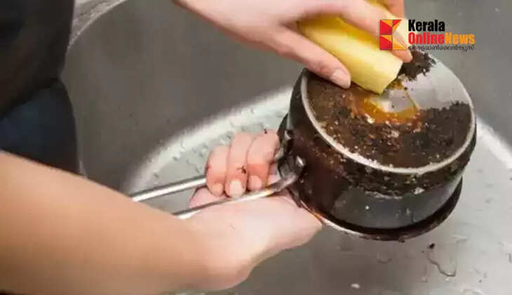 Stains can be removed from pots with household items