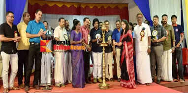 Kannur Revenue District Arts Festival gets off to a colorful start