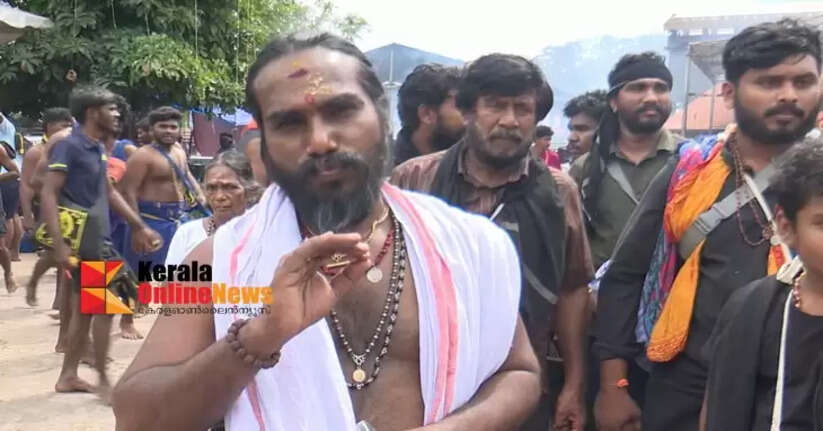 Sukhdarshanam: Singer Sannidhanandan visits Lord Ayyappa