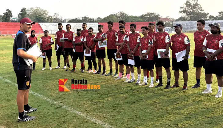 Kannur Warriors organizes training for football coaches in Kannur