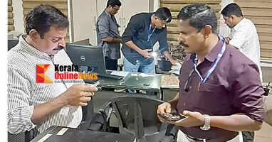 Senior Superintendent of Kannur RT Office arrested by Vigilance while travelling in a car with bribe money