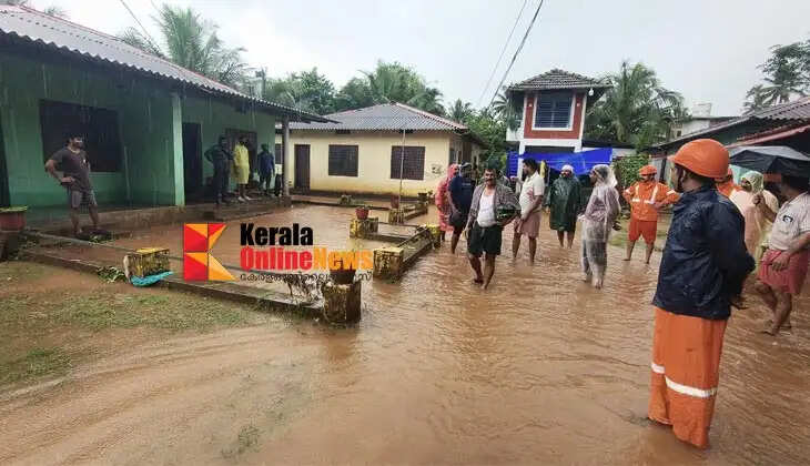 Heavy rain in the hilly regions of Kannur district; Palchuram Road collapsed, and eight families in Peratta were relocated.