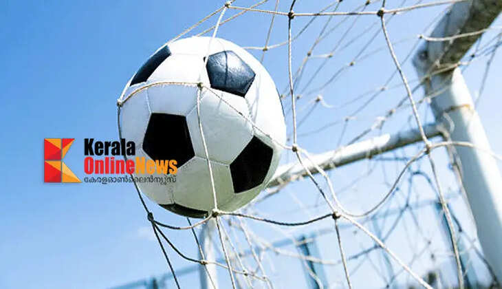 Bringing World Cup excitement to schools; Kannur Warriors with a project