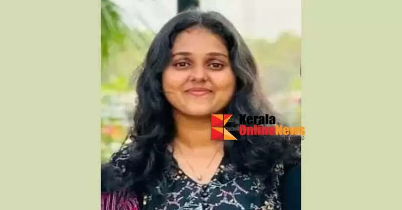 A student who was undergoing treatment died after a collision between a scooter and a bullet in Pilathara.