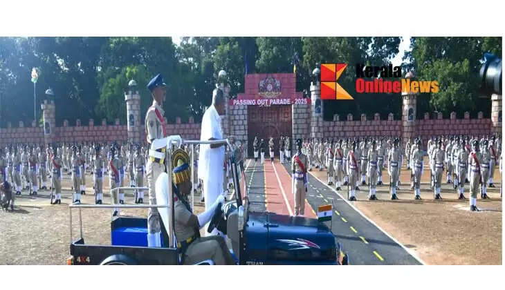 Kerala Police is a force that operates fairly and without external pressure: Chief Minister