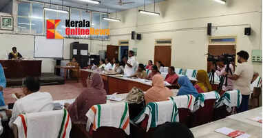 Criticism against BJP's blockade in front of Kannur Corporation