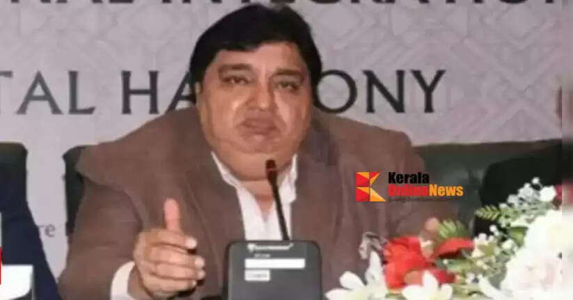 Tomato thrown at minister in Pakistan